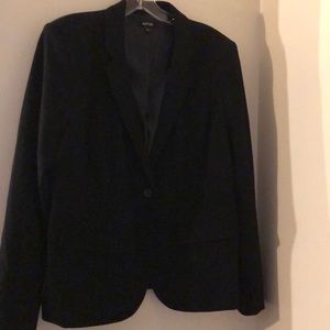 Black Apt 9 blazer